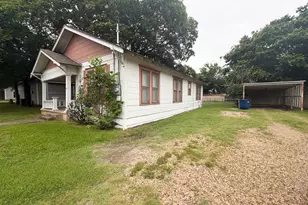 205 W Gilmer St, Ennis, TX 75119 - Photo 1