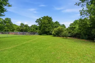108 Sandra Dr, Azle, TX 76020 - Photo 22