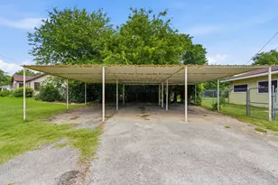 108 Sandra Dr, Azle, TX 76020 - Photo 4
