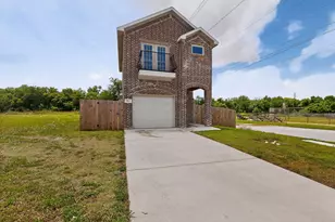 5017 Pickett St, Greenville, TX 75401 - Photo 4