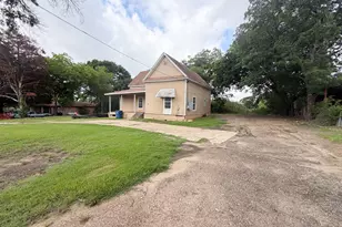 1309 N Clay St, Ennis, TX 75119 - Photo 1