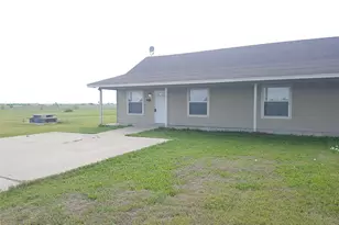 225 Blue Bell Ct, Weatherford, TX 76088 - Photo 4