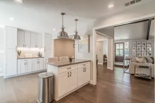 7636 La Risa Dr, Dallas, TX 75248 - Photo 16