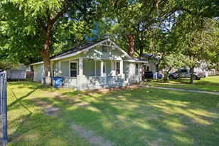603 N McKinney St, Ennis, TX 75119 - Photo 2