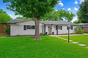 2129 Goerte Dr, Grand Prairie, TX 75051 - Photo 30