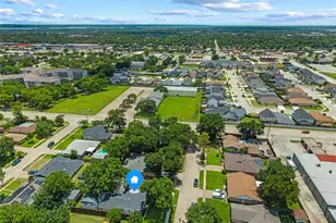 2129 Goerte Dr, Grand Prairie, TX 75051 - Photo 32