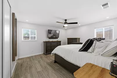2129 Goerte Drive, Grand Prairie, TX 75051 - Photo 18