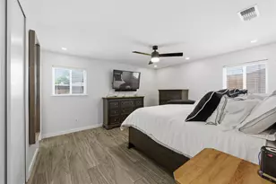 2129 Goerte Dr, Grand Prairie, TX 75051 - Photo 18