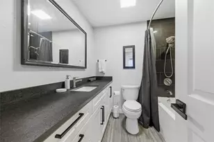 2129 Goerte Dr, Grand Prairie, TX 75051 - Photo 22