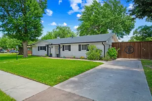 2129 Goerte Dr, Grand Prairie, TX 75051 - Photo 2