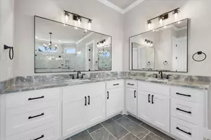 310 Mayberry Wy, Waxahachie, TX 75167 - Photo 16