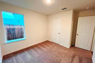 108 Goel St, Greenville, TX 75402 - Photo 10