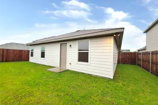108 Goel St, Greenville, TX 75402 - Photo 20