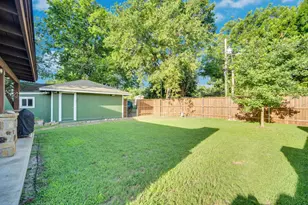 105 S 3rd St, Midlothian, TX 76065 - Photo 20