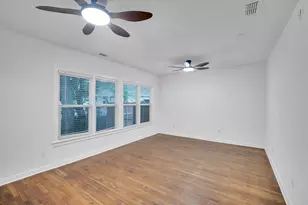 105 S 3rd St, Midlothian, TX 76065 - Photo 10