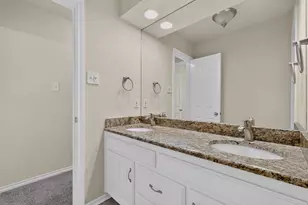 1900 Thames Dr, Arlington, TX 76017 - Photo 20
