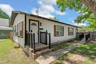 1103 E Leon St, Gatesville, TX 76528 - Photo 2
