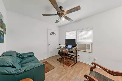 1103 E Leon Street, Gatesville, TX 76528 - Photo 6