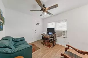 1103 E Leon St, Gatesville, TX 76528 - Photo 6