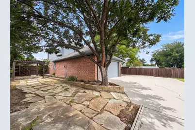 815 Ramblewood Drive, Lewisville, TX 75067 - Photo 30
