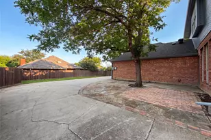 815 Ramblewood Dr, Lewisville, TX 75067 - Photo 32