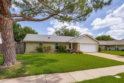 2817 Elk Grove Road, Carrollton, TX 75007 - Photo 2