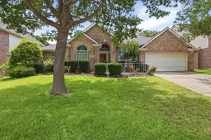 917 Water Oak Dr, Grapevine, TX 76051 - Photo 1