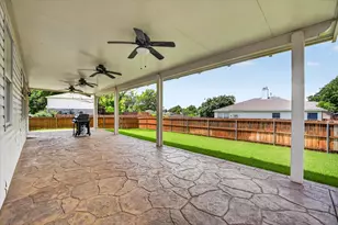 8208 Hidden Path Ln, Denton, TX 76210 - Photo 2