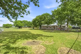 300 W Locust St, Leonard, TX 75452 - Photo 34
