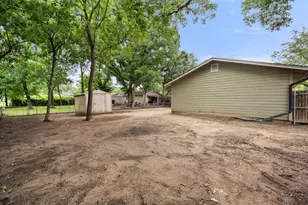 2322 W 1st Ave, Corsicana, TX 75110 - Photo 30