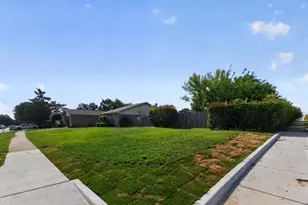 7700 Acapulco Rd, Fort Worth, TX 76112 - Photo 4