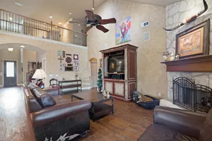 608 Chalk Hill Lane, Murphy, TX 75094 - Photo 4