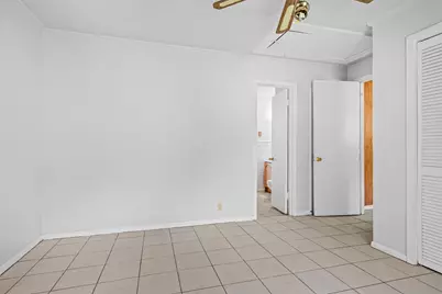 1015 Wilshire Boulevard, Arlington, TX 76012 - Photo 20