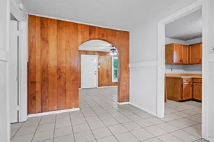 1015 Wilshire Blvd, Arlington, TX 76012 - Photo 8