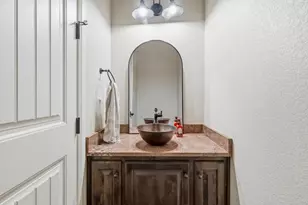 1040 Lighthouse Ct, Grand Prairie, TX 75104 - Photo 16