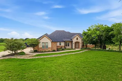 1040 Lighthouse Court, Grand Prairie, TX 75104 - Photo 2