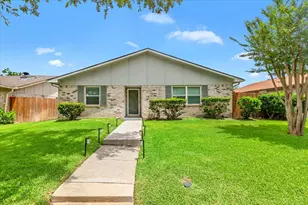 2025 Chatsworth Rd, Carrollton, TX 75007 - Photo 2