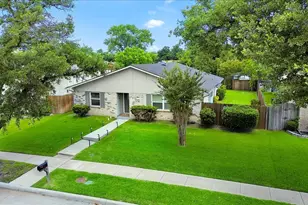 2025 Chatsworth Rd, Carrollton, TX 75007 - Photo 4