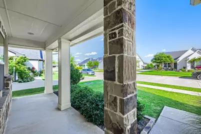 1572 Lizzie Lane, Burleson, TX 76028 - Photo 4