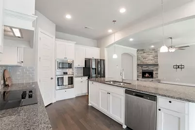 1953 Silver Falls Drive, Burleson, TX 76028 - Photo 10