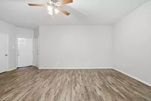 202 Creek Cove Dr, Dallas, TX 75217 - Photo 12