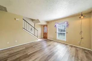 36 W Creek Ln, Grand Prairie, TX 75052 - Photo 4