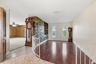 1516 Lamplighter Ln, Edgecliff Village, TX 76134 - Photo 4
