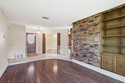 1516 Lamplighter Lane, Edgecliff Village, TX 76134 - Photo 6