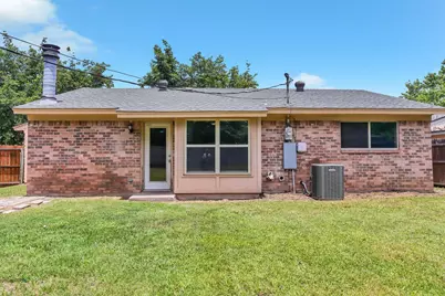 6208 Kary Lynn Drive S, Watauga, TX 76148 - Photo 32