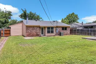 6208 Kary Lynn Dr S, Watauga, TX 76148 - Photo 26