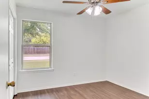 6208 Kary Lynn Dr S, Watauga, TX 76148 - Photo 20