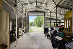 336 Meadows Estate St, Tom Bean, TX 75491 - Photo 26