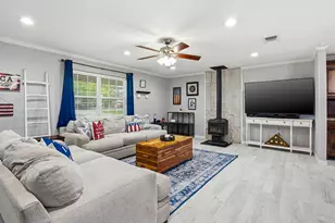 336 Meadows Estate St, Tom Bean, TX 75491 - Photo 8