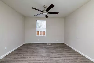 3219 N Winnetka Avenue, Dallas, TX 75212 - Photo 8